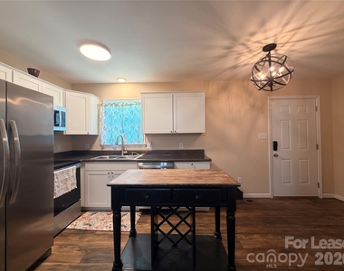 67 Travora Circle - Photo Thumbnail 2