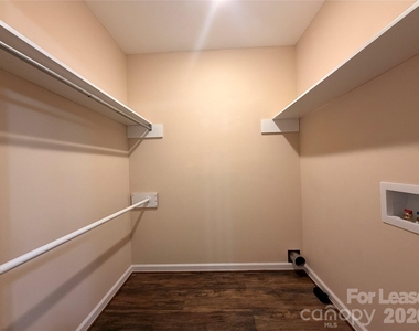67 Travora Circle - Photo Thumbnail 11