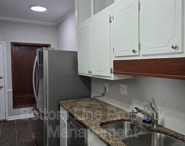5949 Quail Hollow Road - Photo Thumbnail 10