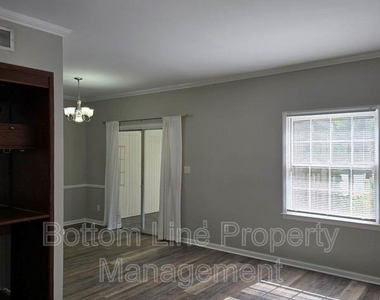 5949 Quail Hollow Road - Photo Thumbnail 3