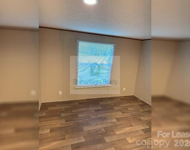 2034 Shelby Road - Photo Thumbnail 7