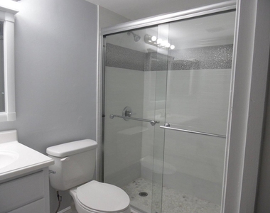 502 Shady Pine Way - Photo Thumbnail 16
