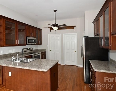 10014 Prosperity Point Lane - Photo Thumbnail 5