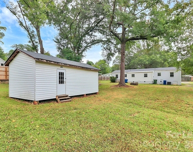 405 Pine Street - Photo Thumbnail 17
