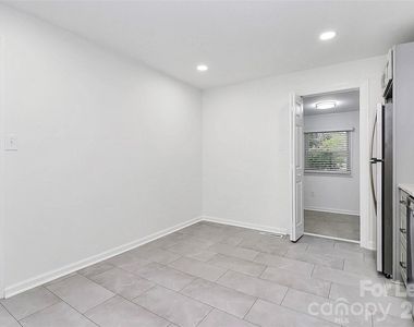 405 Pine Street - Photo Thumbnail 8