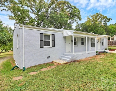 405 Pine Street - Photo Thumbnail 1
