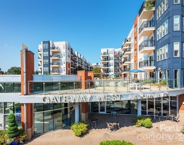 902 West Fourth Street - Photo Thumbnail 1