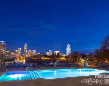 902 West Fourth Street - Photo Thumbnail 23