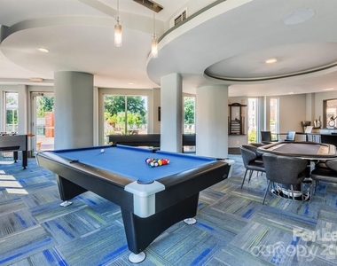 902 West Fourth Street - Photo Thumbnail 10