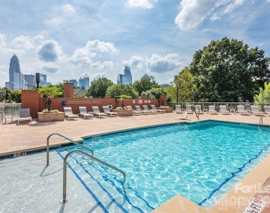 902 West Fourth Street - Photo Thumbnail 19