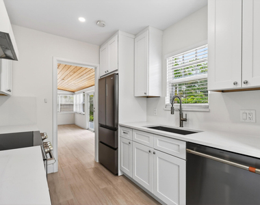 236 Greymon Drive - Photo Thumbnail 21