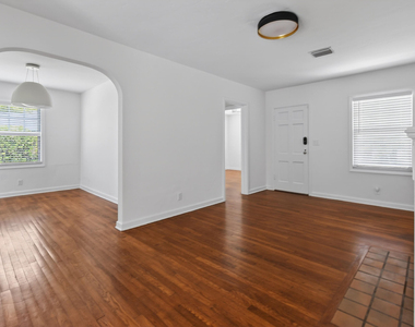 236 Greymon Drive - Photo Thumbnail 8