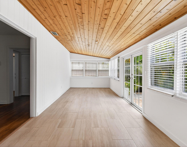 236 Greymon Drive - Photo Thumbnail 14