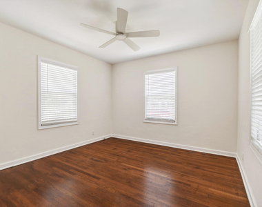 236 Greymon Drive - Photo Thumbnail 24