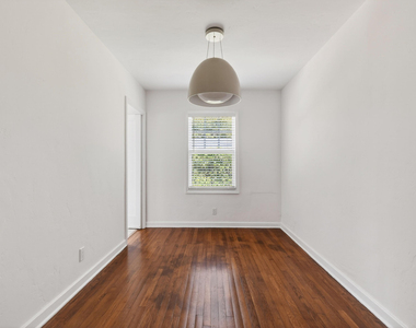 236 Greymon Drive - Photo Thumbnail 11