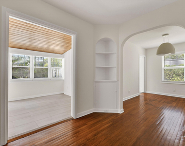 236 Greymon Drive - Photo Thumbnail 10