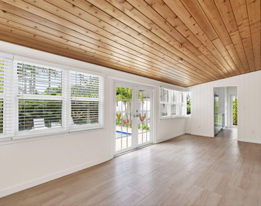 236 Greymon Drive - Photo Thumbnail 16