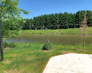 9572 Blossom Hill Drive - Photo Thumbnail 10