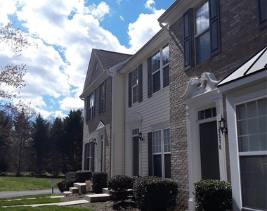 9572 Blossom Hill Drive - Photo Thumbnail 1