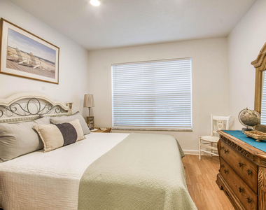 178 Pinewood Court - Photo Thumbnail 12
