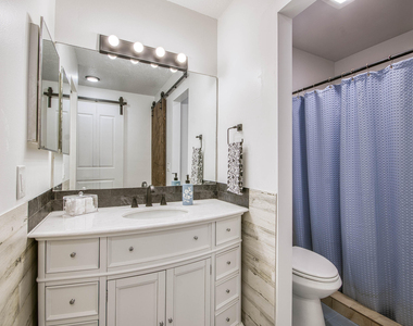 178 Pinewood Court - Photo Thumbnail 10