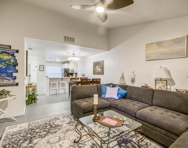 178 Pinewood Court - Photo Thumbnail 5