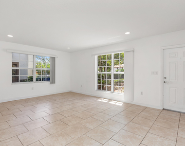 3525 Nw 114th Lane - Photo Thumbnail 9