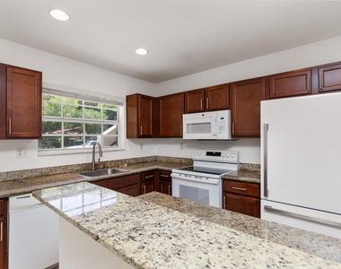 3525 Nw 114th Lane - Photo Thumbnail 7