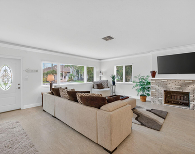 283 Imperial Lane - Photo Thumbnail 9