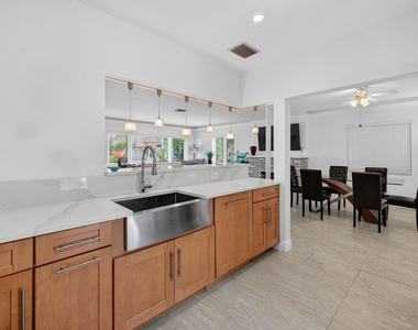 283 Imperial Lane - Photo Thumbnail 29