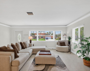 283 Imperial Lane - Photo Thumbnail 4