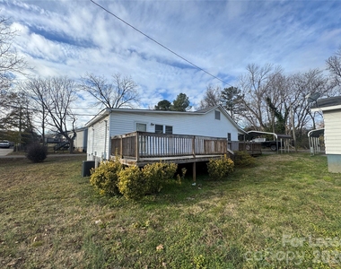 2885 Fair Oaks Drive - Photo Thumbnail 1