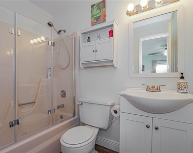 76 Royal Oak Drive - Photo Thumbnail 19