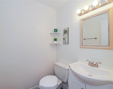 76 Royal Oak Drive - Photo Thumbnail 14