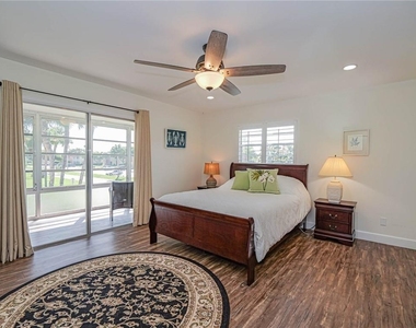 76 Royal Oak Drive - Photo Thumbnail 15