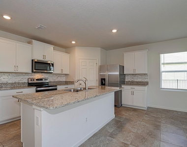 4103 Keeson Circle - Photo Thumbnail 4
