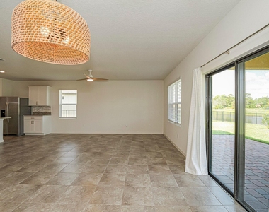4103 Keeson Circle - Photo Thumbnail 8