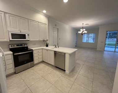 180 Barbados Drive - Photo Thumbnail 4