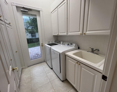 180 Barbados Drive - Photo Thumbnail 17