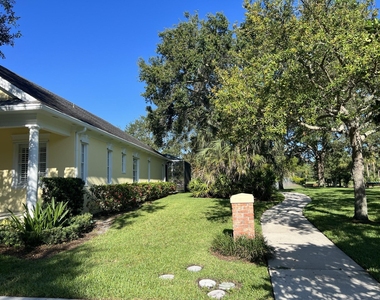 180 Barbados Drive - Photo Thumbnail 1