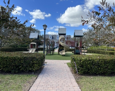 180 Barbados Drive - Photo Thumbnail 16
