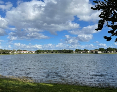 432 Ashwood Place - Photo Thumbnail 59
