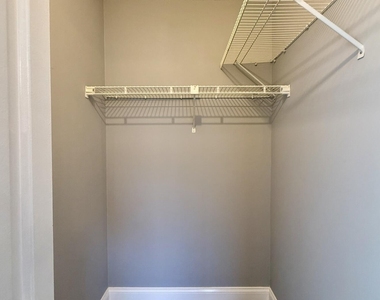 432 Ashwood Place - Photo Thumbnail 32