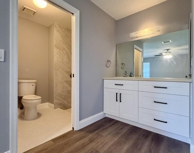 432 Ashwood Place - Photo Thumbnail 23