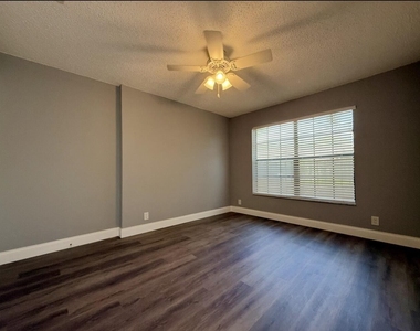 432 Ashwood Place - Photo Thumbnail 31
