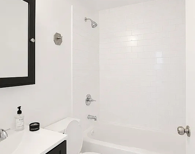 259 Elizabeth Street - Photo Thumbnail 6