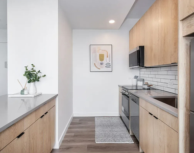 Copy of 1856 Park Avenue, Unit 8p - Photo Thumbnail 2