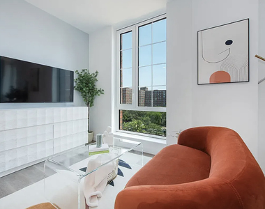 Copy of 1856 Park Avenue, Unit 8p - Photo Thumbnail 1