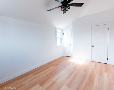 780 E Walton - Photo Thumbnail 22