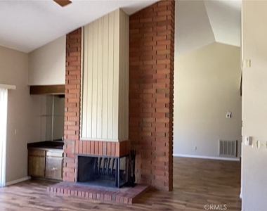 43430 Sierra Vista Drive - Photo Thumbnail 3